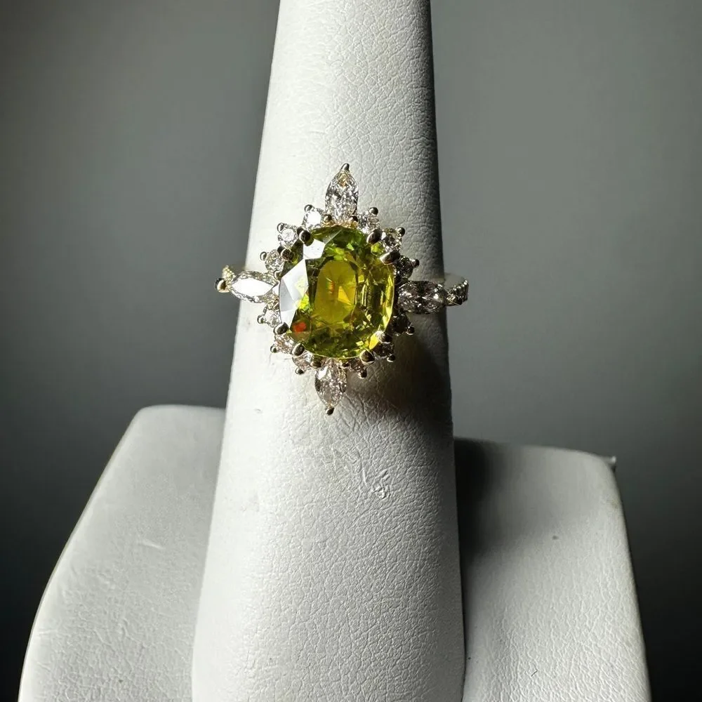 NWT‎ 8.2x7.2mm Oval Cut Sphene with .64ctw diamonds in 14kt yellow gold ring!
